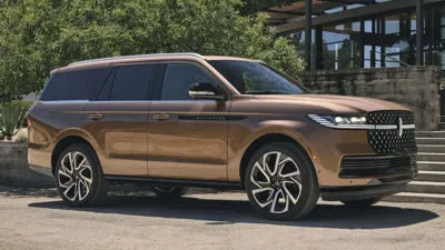 The Lincoln Navigator: Redefining Luxury and Performance in SUVs