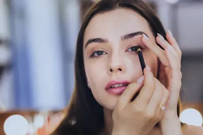 How to Shape and Fill in Eyebrows: A Complete Guide